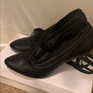 Audrey Brooke Shoes 81/2 Black